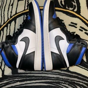 Air Jordan 1 Retro High OG 'Royal Toe'